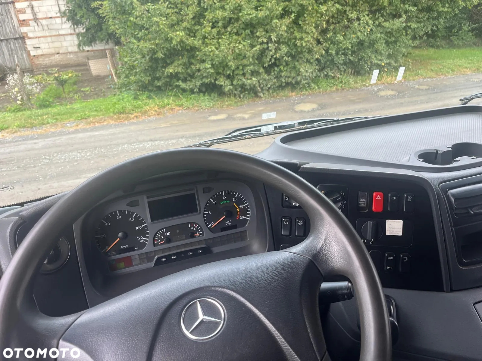 Mercedes-Benz AXOR - 17