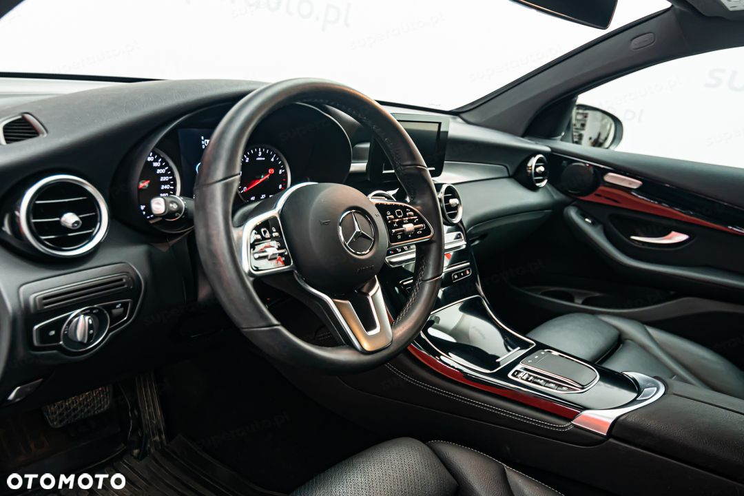Mercedes-Benz GLC - 12
