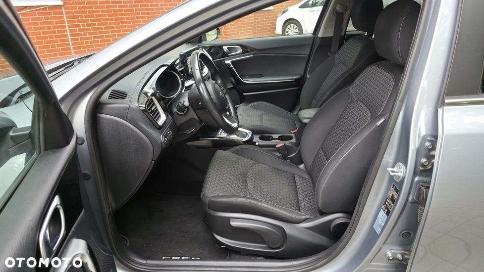 Kia Ceed 1.6 CRDi SCR L Business Line Plus DCT - 16