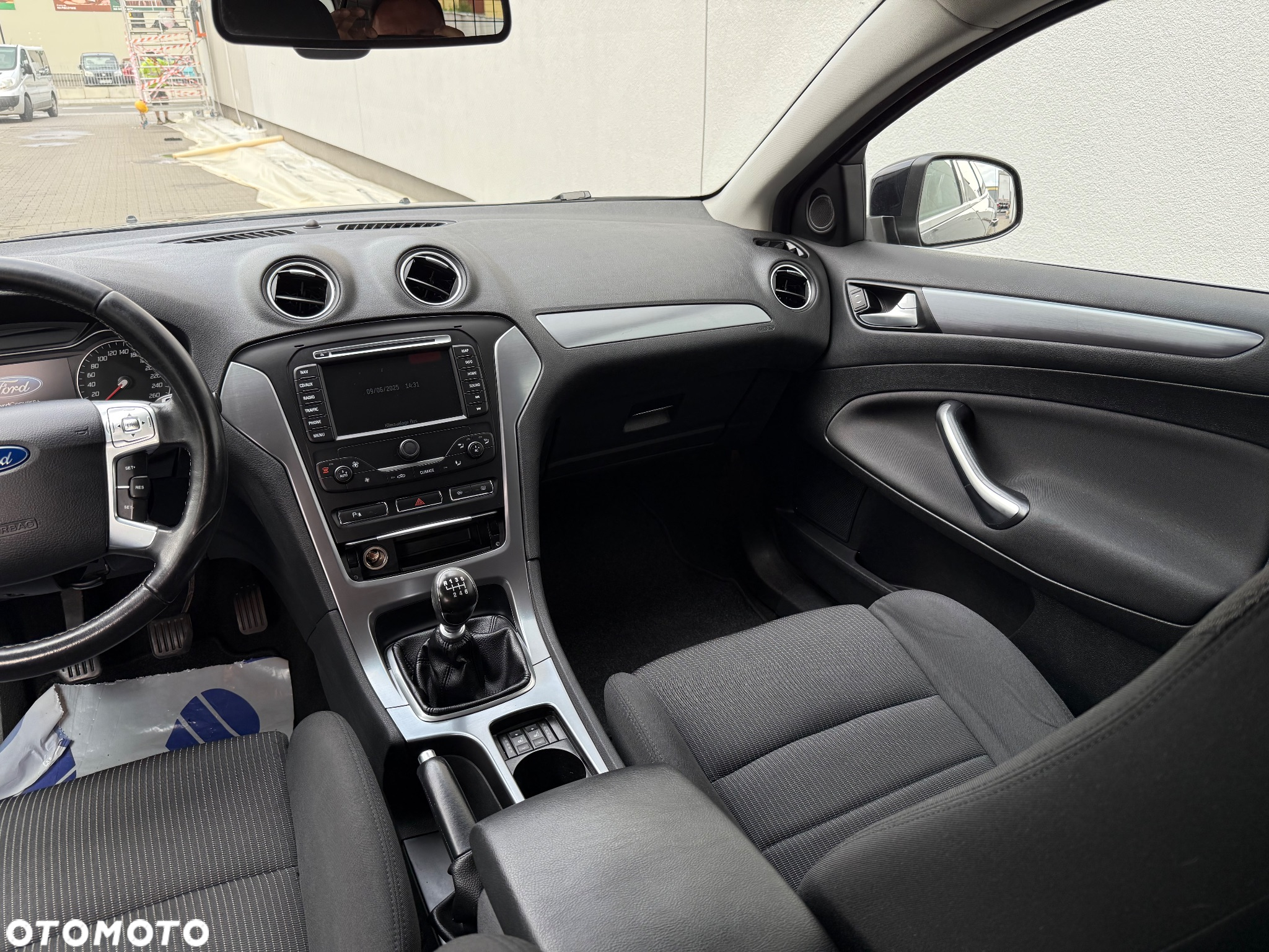 Ford Mondeo 2.0 TDCi Titanium - 16