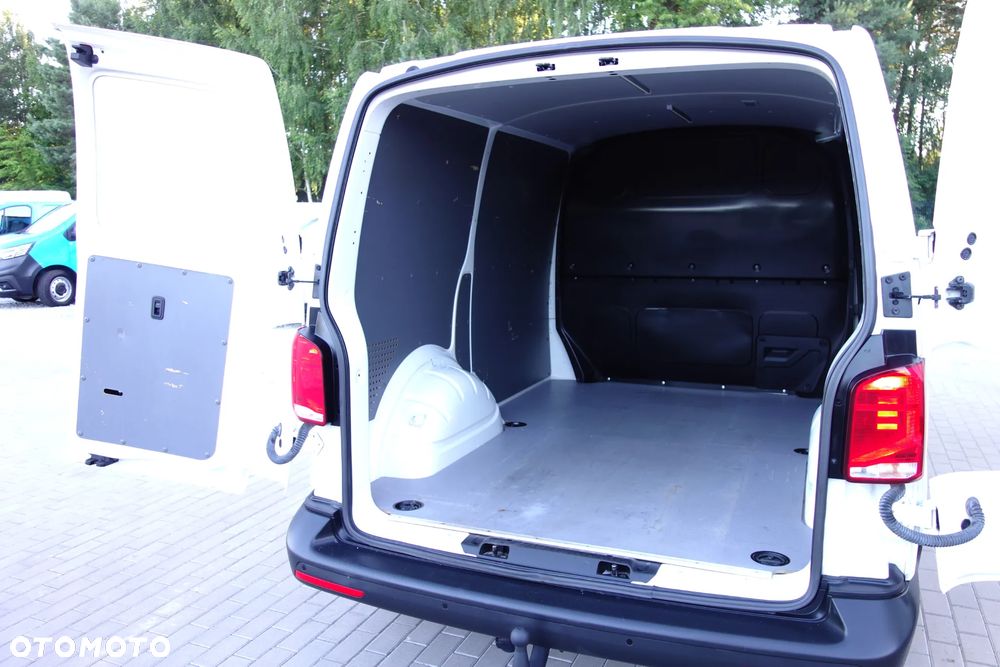 Volkswagen Transporter t6 Automat DSG 2.0 TDI 150 KM Klima Webasto - 9