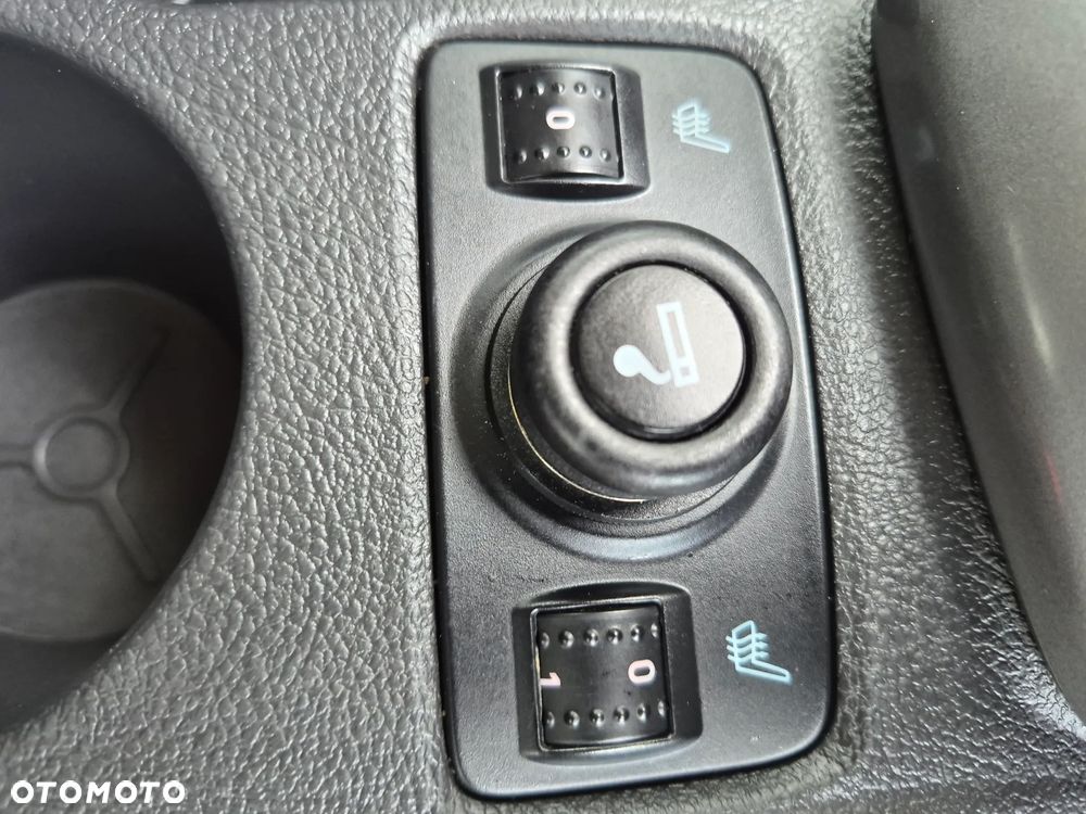 Ford Focus 1.6 TDCi DPF Champions Edition - 11