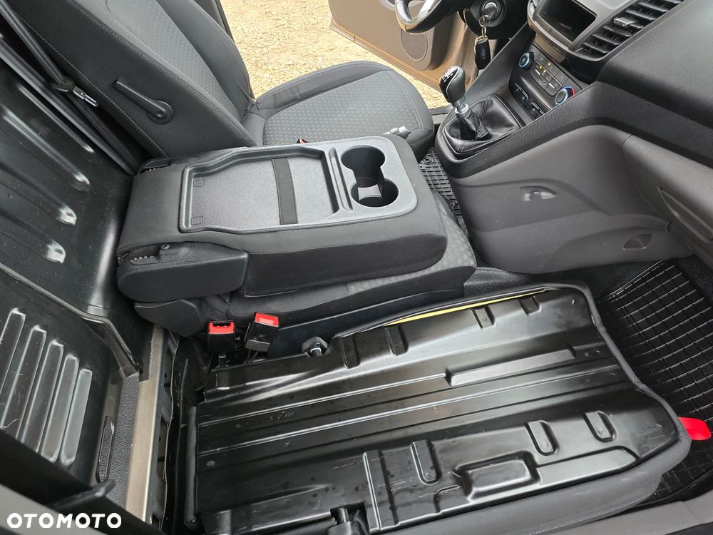 Ford TRANSIT CONNECT - 28