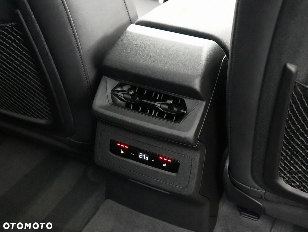 Audi A6 Avant e-tron - 32