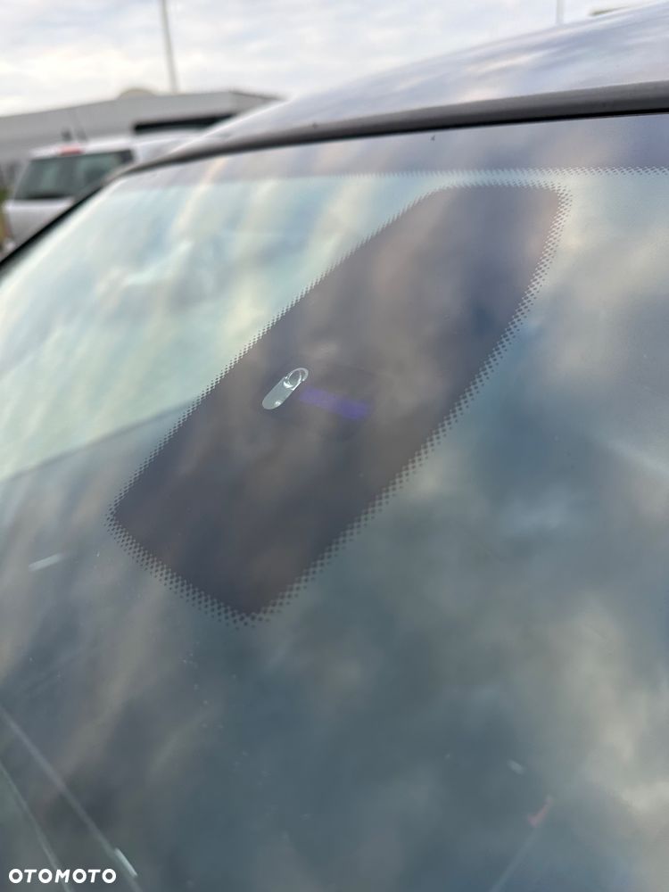 BMW Seria 3 318d DPF Edition Exclusive - 12