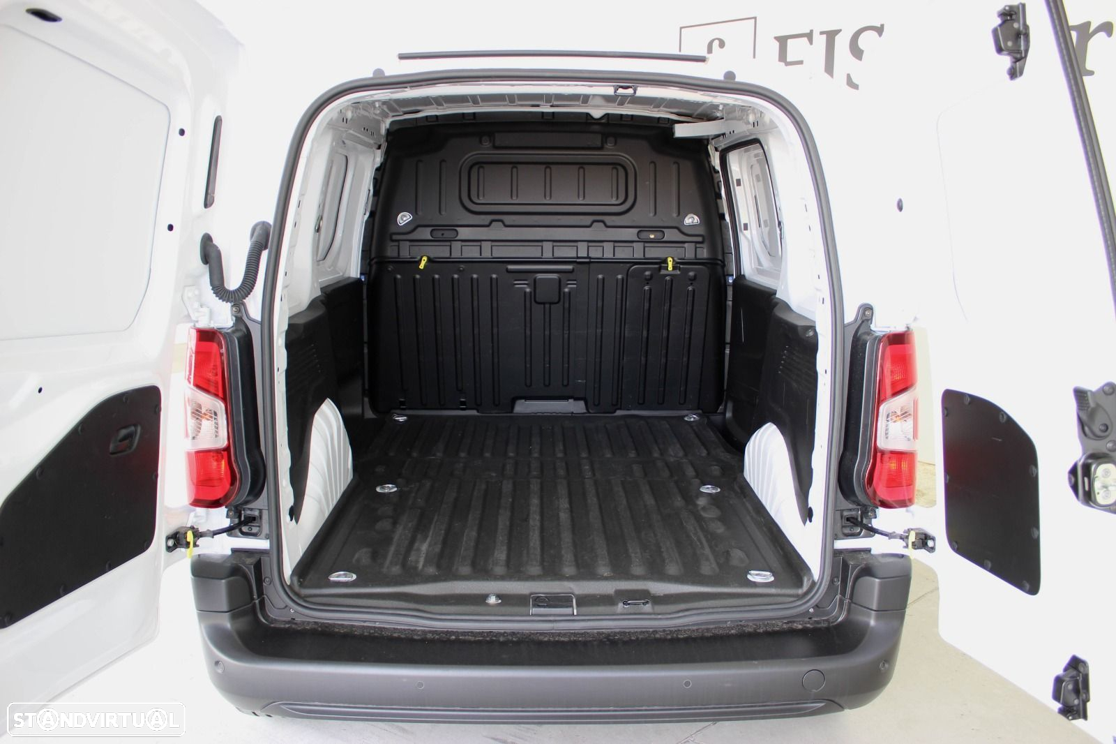 Fiat Doblo 1.5 BlueHDi Maxi - 8