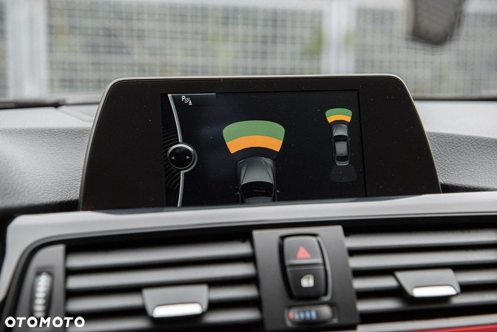 BMW Seria 3 320d Sport Line - 21