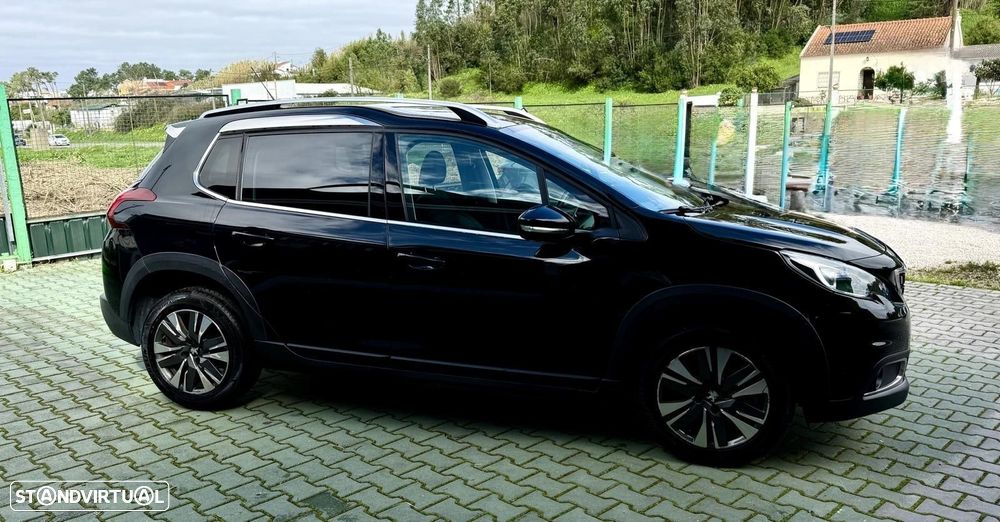 Peugeot 2008 1.2 PureTech Allure EAT6 - 8