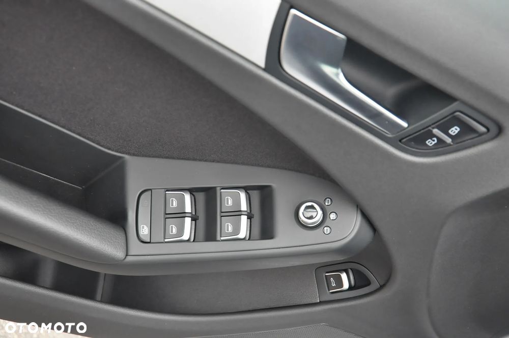 Audi A4 Avant 2.0 TDI DPF Attraction - 24