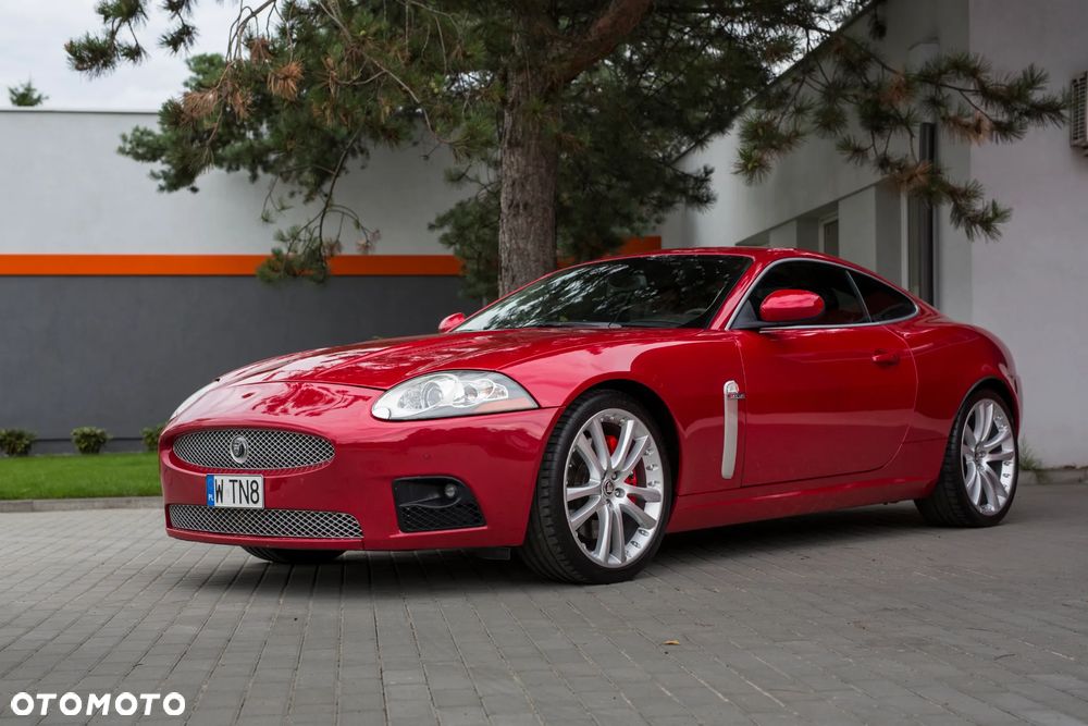 Jaguar XK XKR Coupe - 5