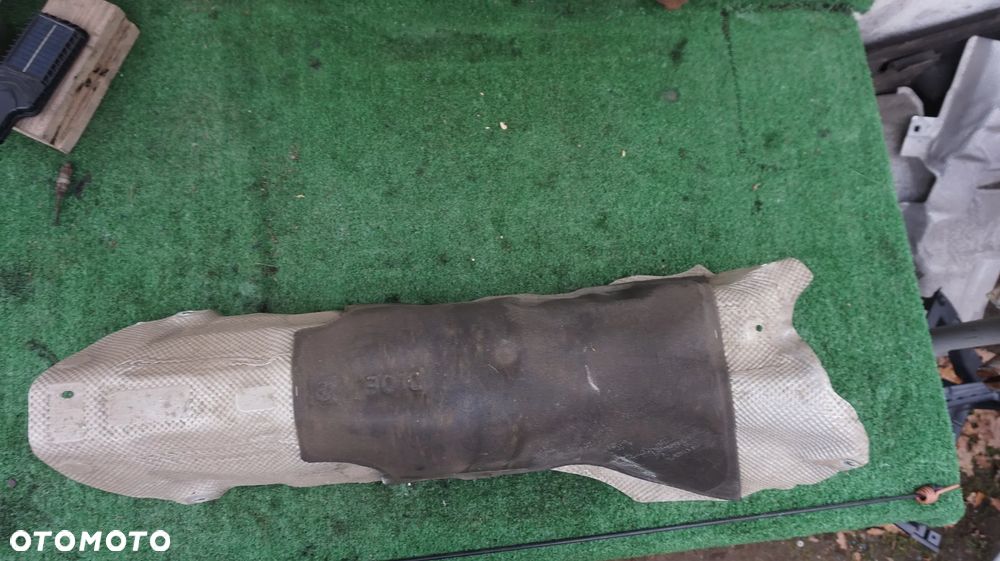 Mazda CX-3 1.5D 2.0 benzyna oslona termiczna wydechu D10E