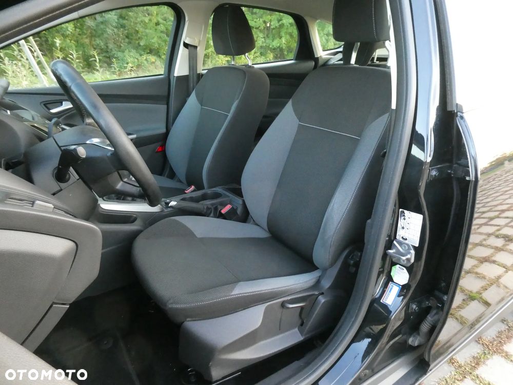 Ford Focus - 10