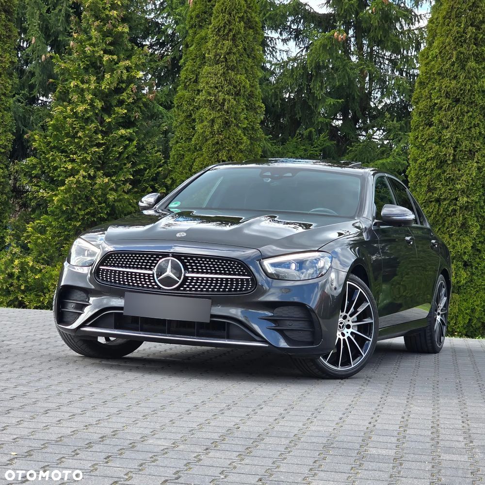 Mercedes-Benz Klasa E 220 d T 9G-TRONIC AMG Line - 1