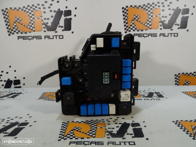 Caixa De Fusíveis Hyundai Santa Fé Ii (Cm)  919502B530 / 91950 2B530 - 1