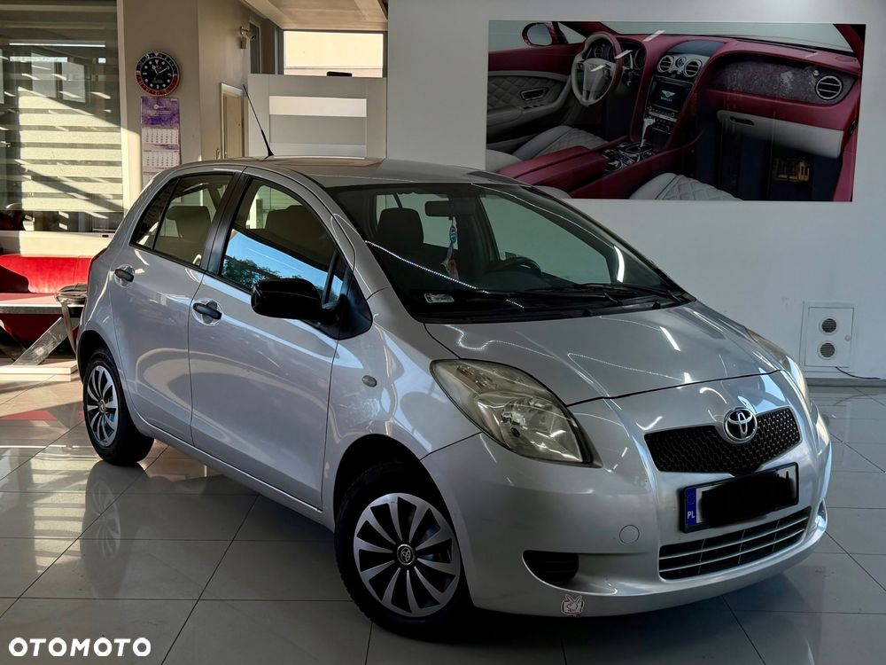Toyota Yaris 1.0 Luna A/C - 27