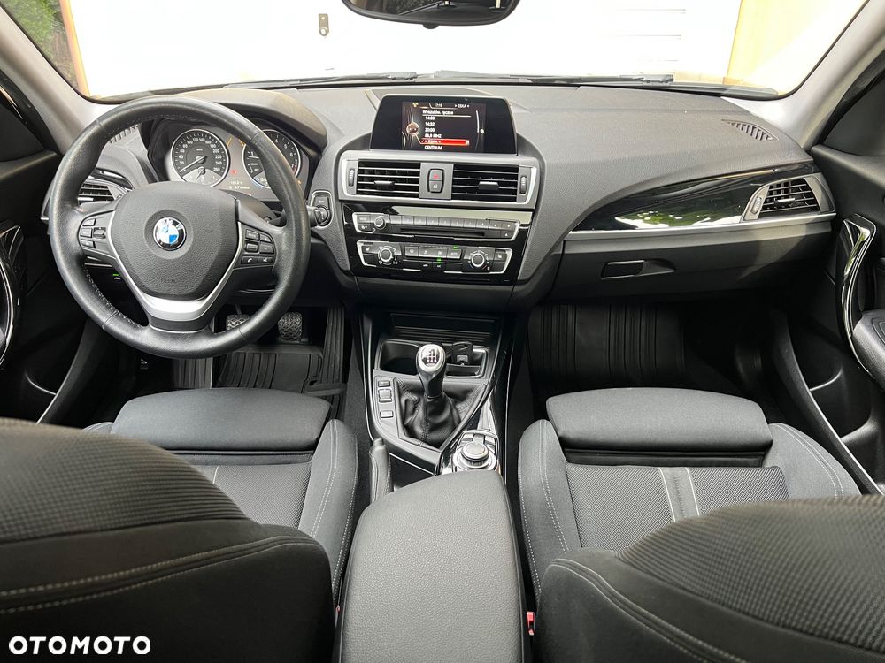 BMW Seria 1 120i Sport Line - 11