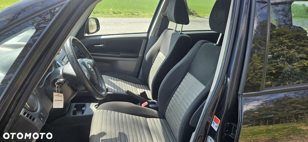 Suzuki SX4 1.6 VVT 4x4 Style - 3