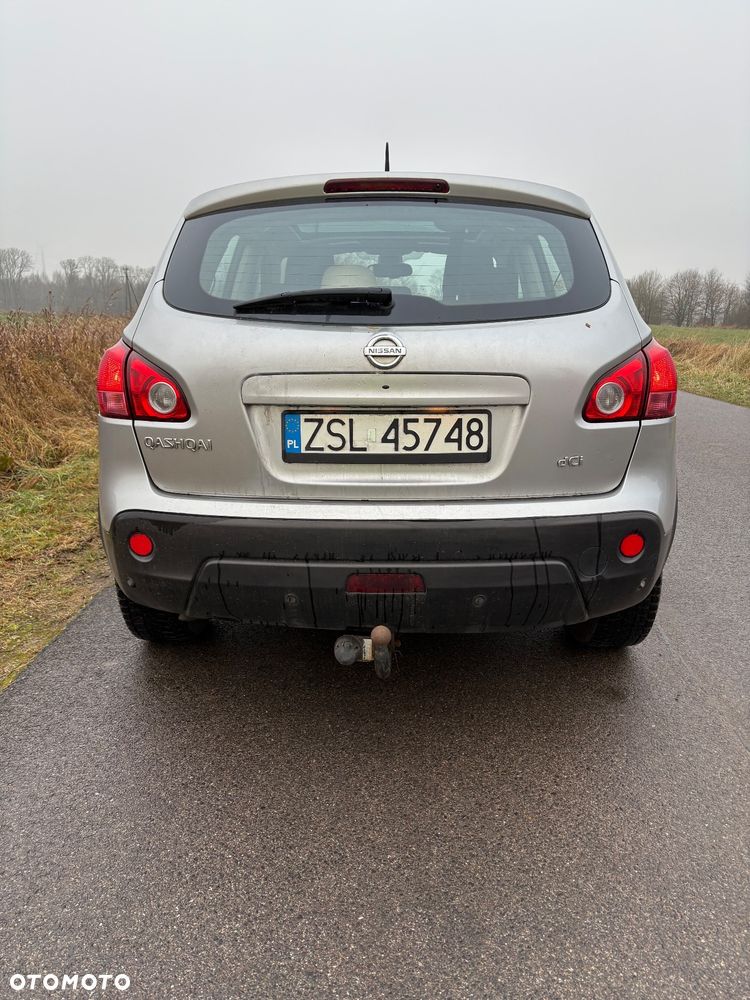 Nissan Qashqai 2.0 dCi 4x4 Tekna - 2