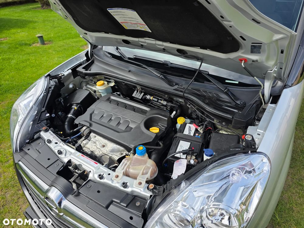 Opel Combo 1.6 CDTI Cosmo - 36