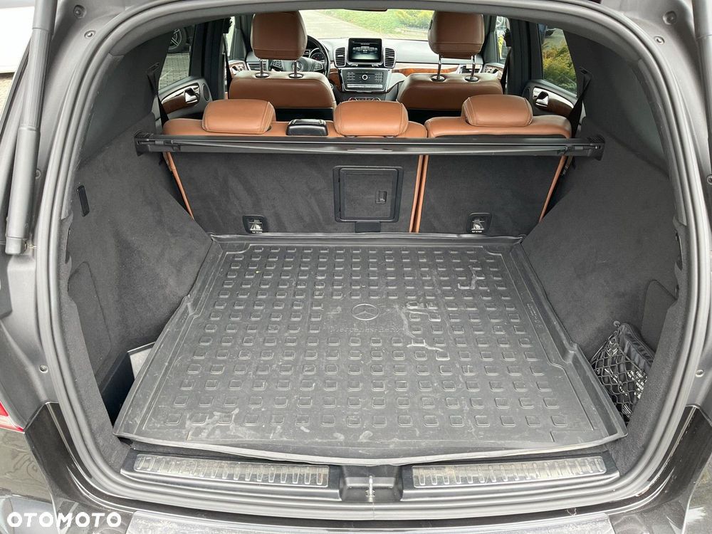 Mercedes-Benz GLE - 27