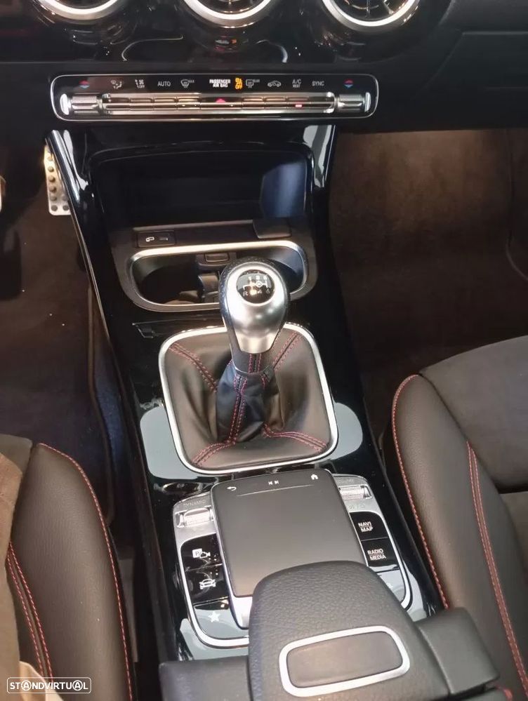 Mercedes-Benz A 200 - 13