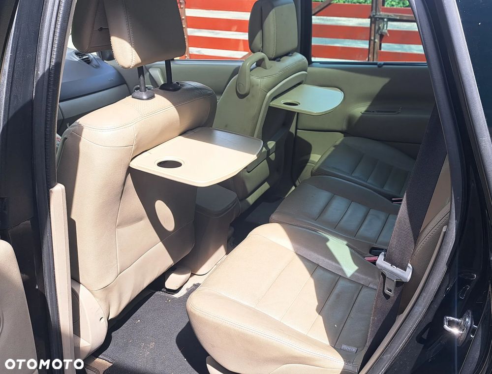 Renault Grand Scenic - 13