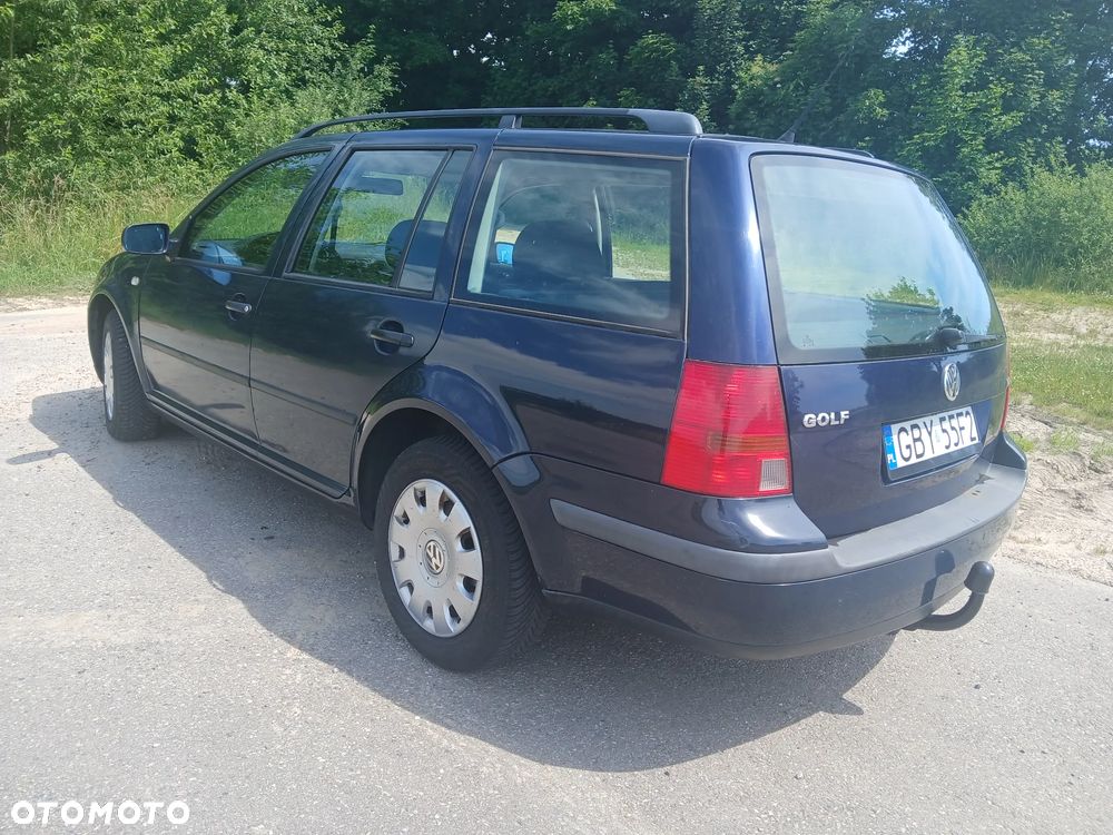Volkswagen Golf - 24