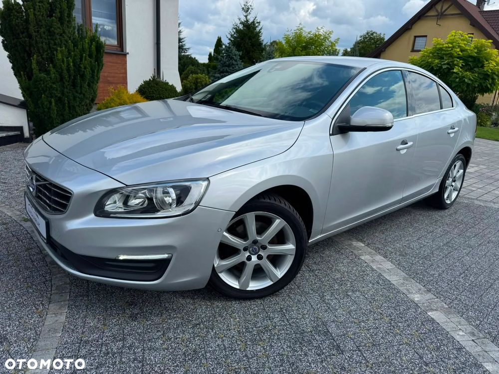 Volvo S60 D2 Momentum - 12