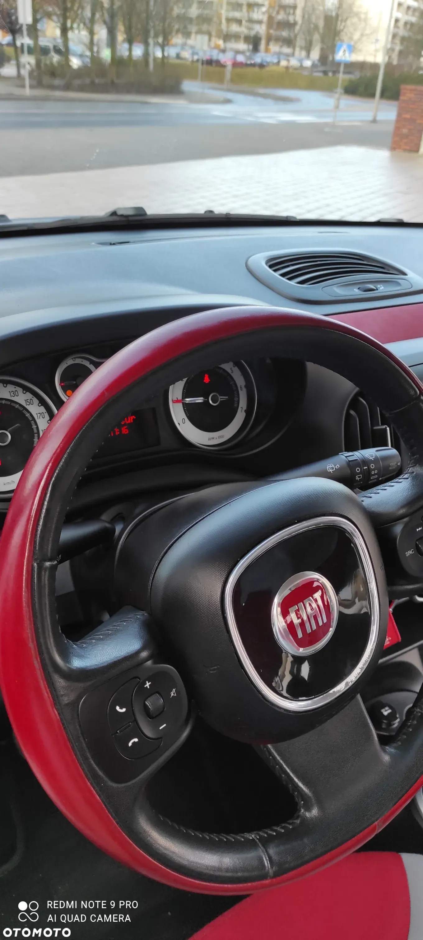 Fiat 500L 1.4 16V Easy - 10