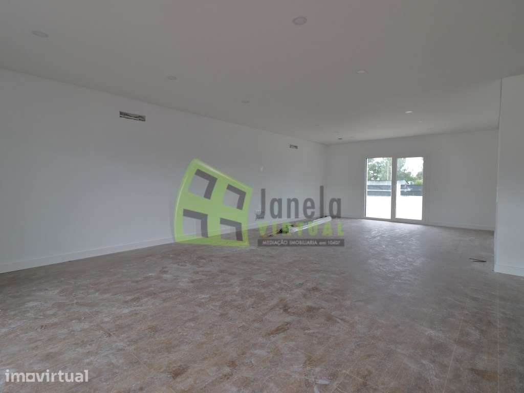 Moradia Isolada Térrea T3 com Piscina - Quinta da Marquesa - Grande imagem: 3/28