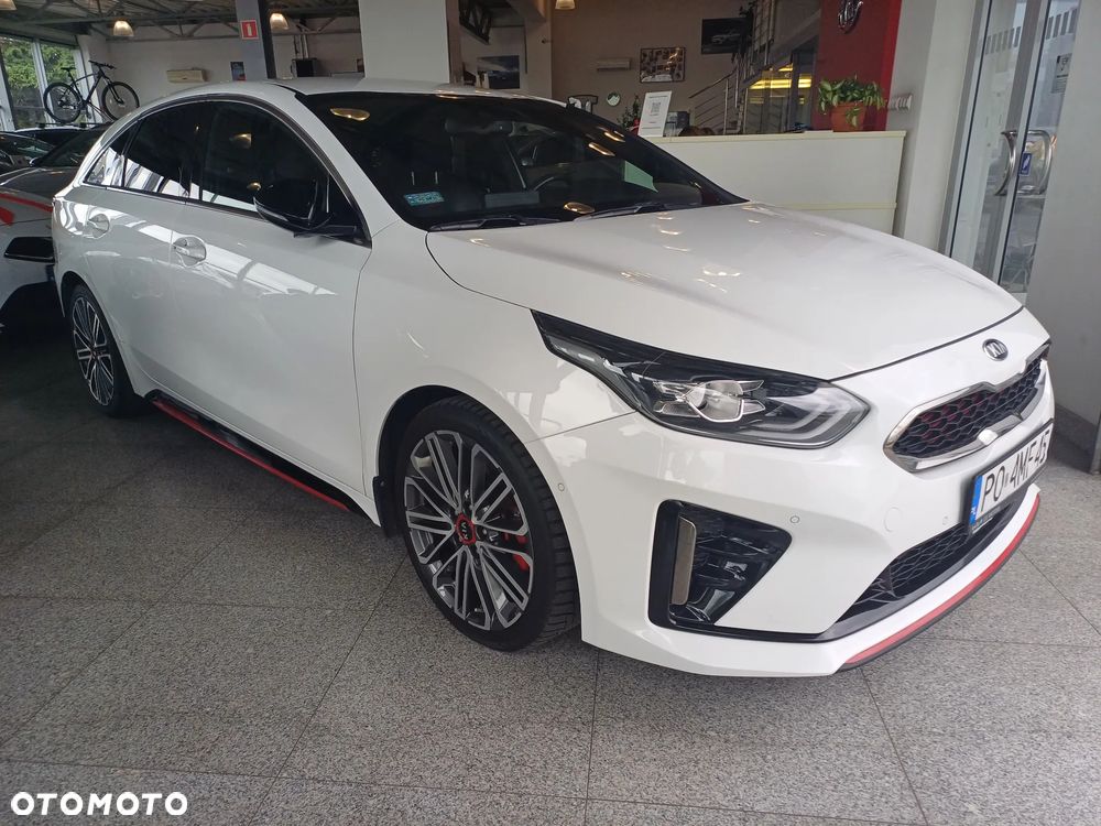 Kia ProCeed - 7