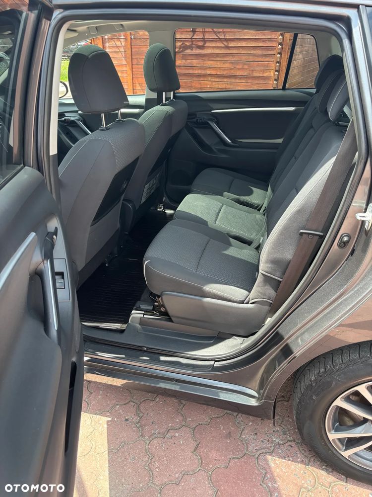 Toyota Verso 1.8 Multidrive Edition - 16