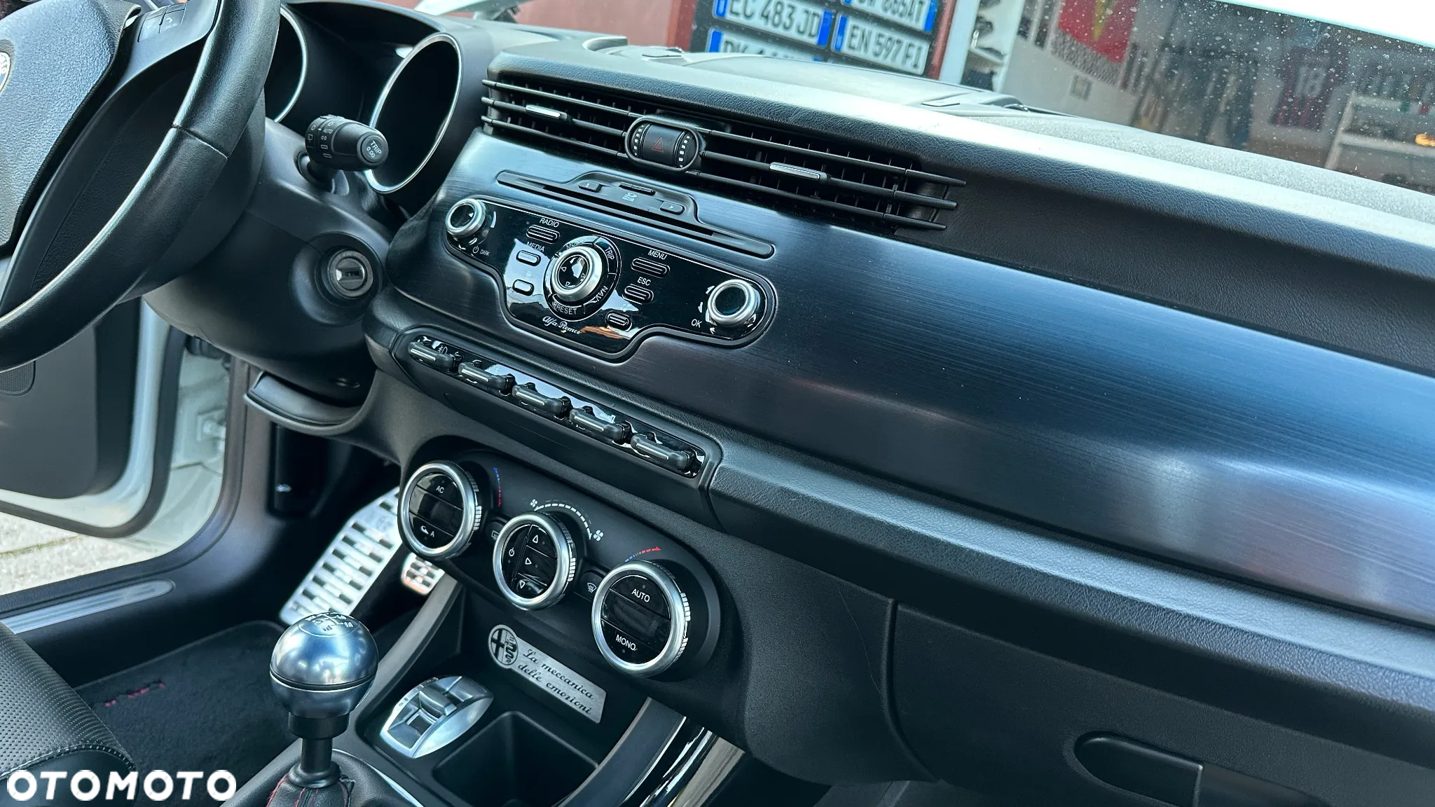 Alfa Romeo Giulietta 1750 TBi Quadrifoglio Verde - 13