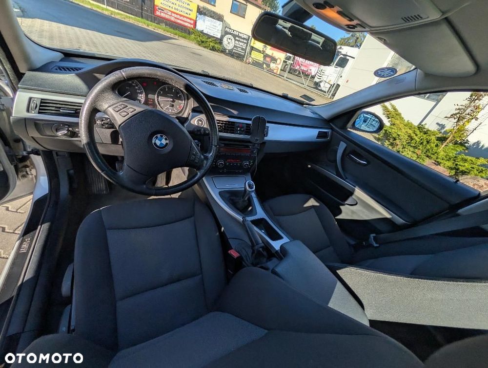 BMW Seria 3 2008 photo 4
