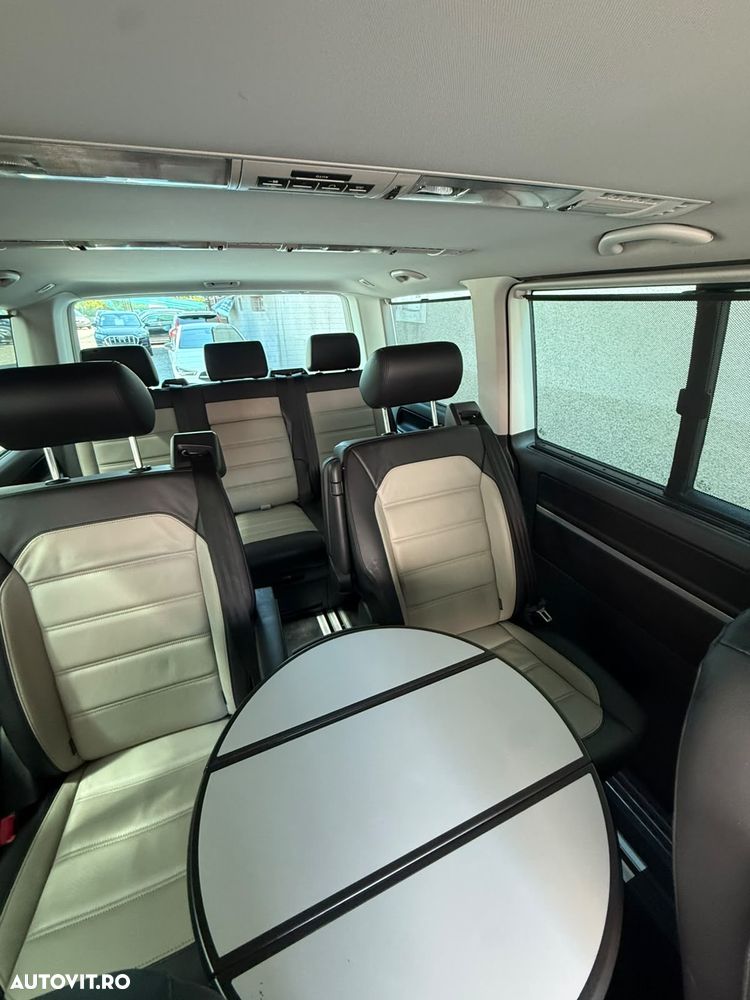 Volkswagen Multivan - 10