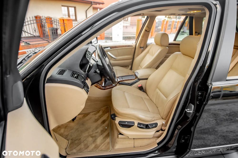 BMW X5 3.0 i Edition Exclusive - 16