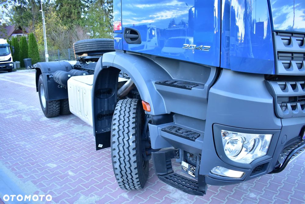 Mercedes-Benz Arocs 2042 Ciągnik siodłowy 4x4! Na Moście ! Reduktor ! RESOR ! Hydraulika Sprowadzony z Niemiec ! - 18