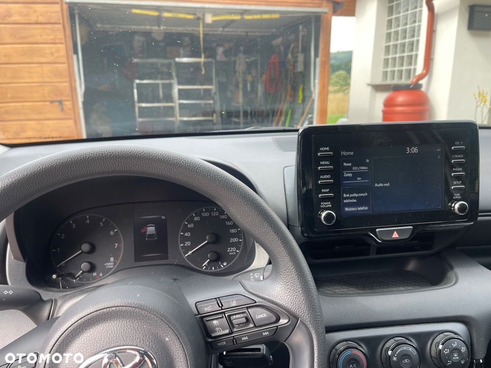 Toyota Yaris 1.0 Comfort - 1