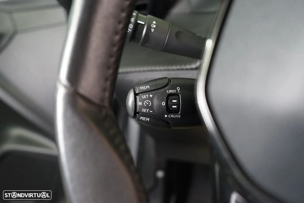 Peugeot 208 1.2 PureTech Active - 23