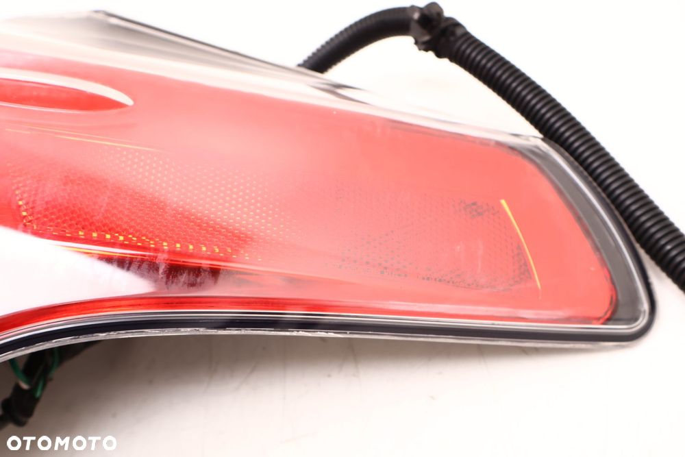 TOYOTA RAV4 IV LIFT LAMPA PRAWA TYŁ - 6