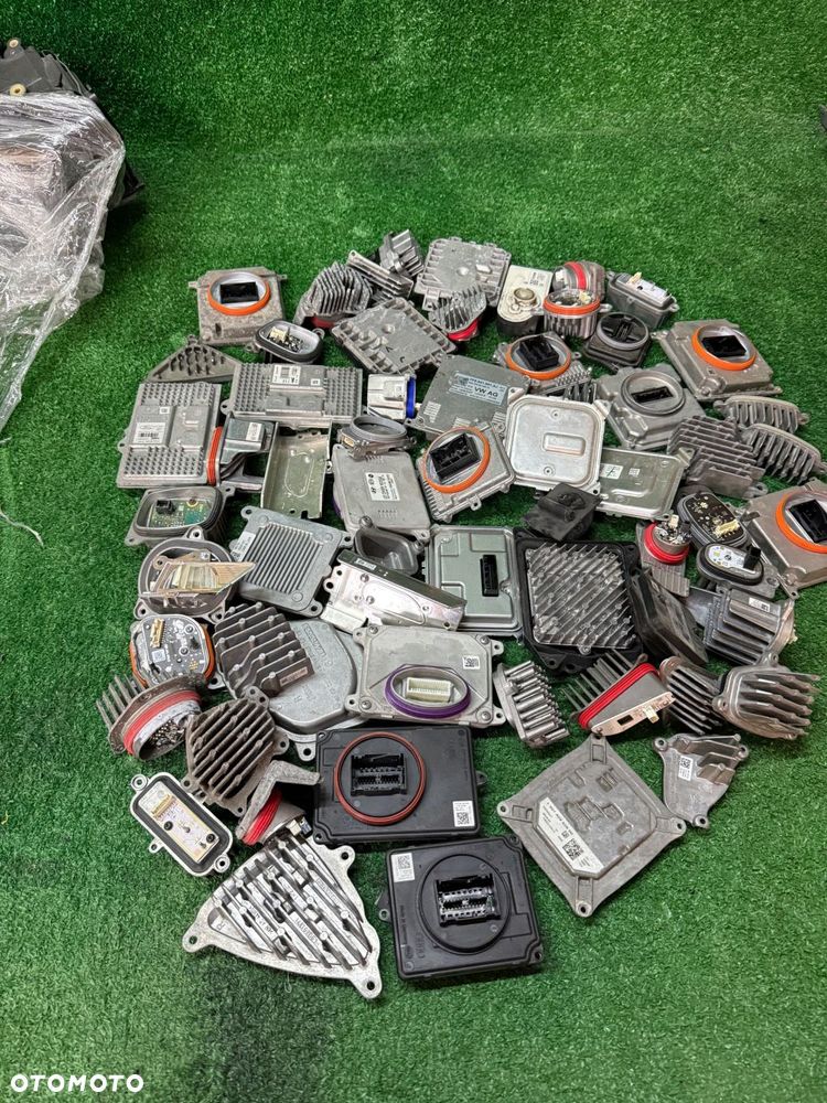 MODUŁ STEROWNIK LED KIERUNKOWSKAZ DRL VW SKODA RENAULT AUDI NR.506 - 1