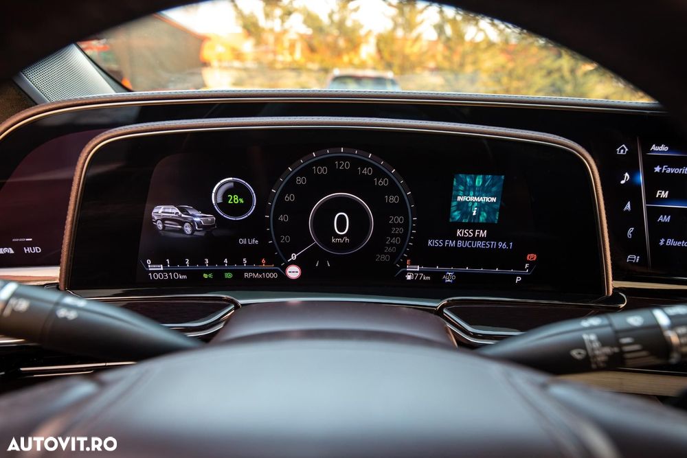 Cadillac Escalade - 18