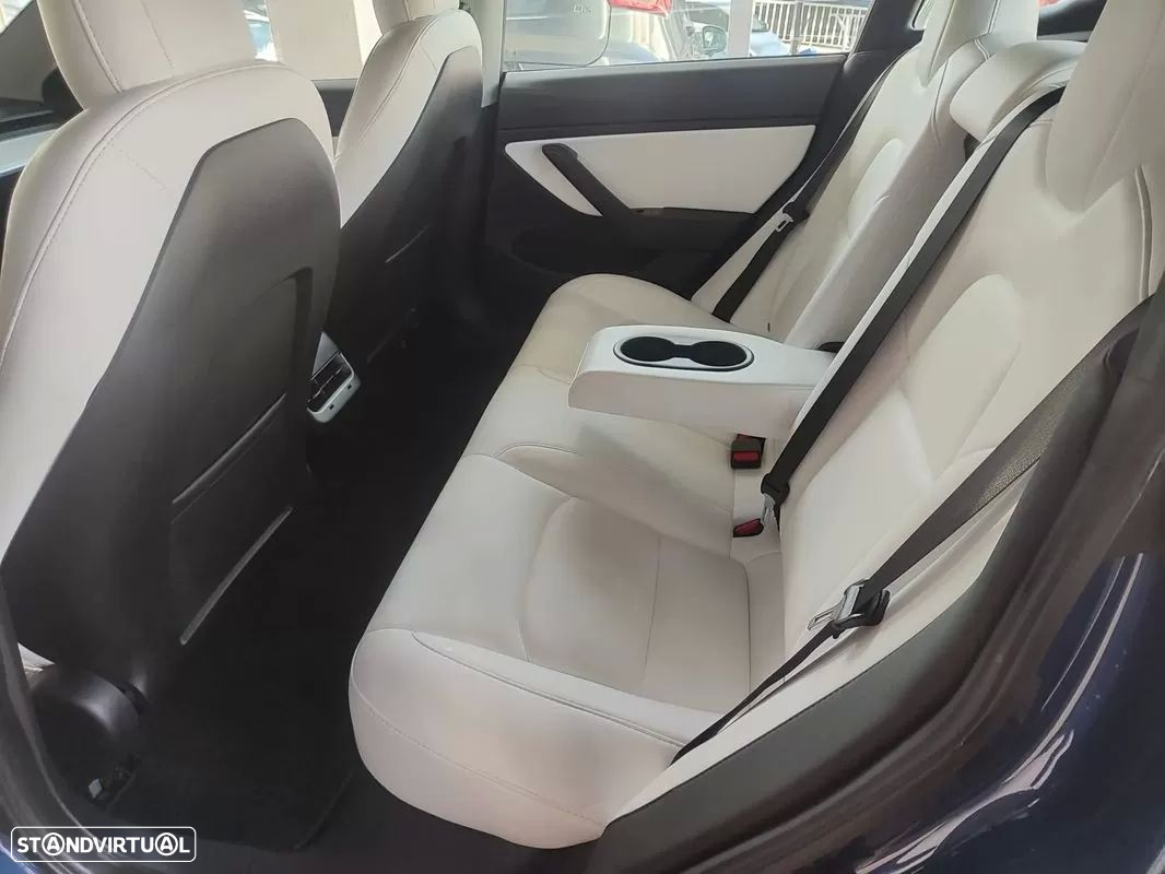Tesla Model 3 - 13