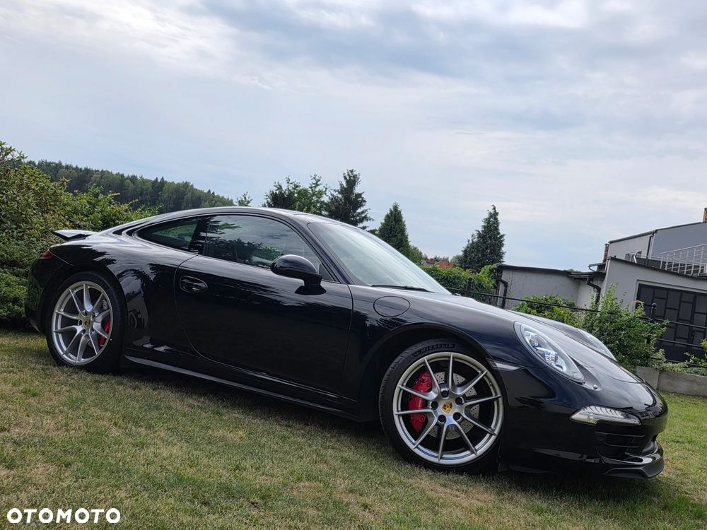 Porsche 911 Carrera 4S - 2