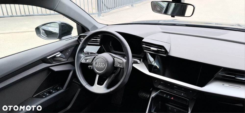 Audi A3 Sportback 35 TFSI S tronic - 12