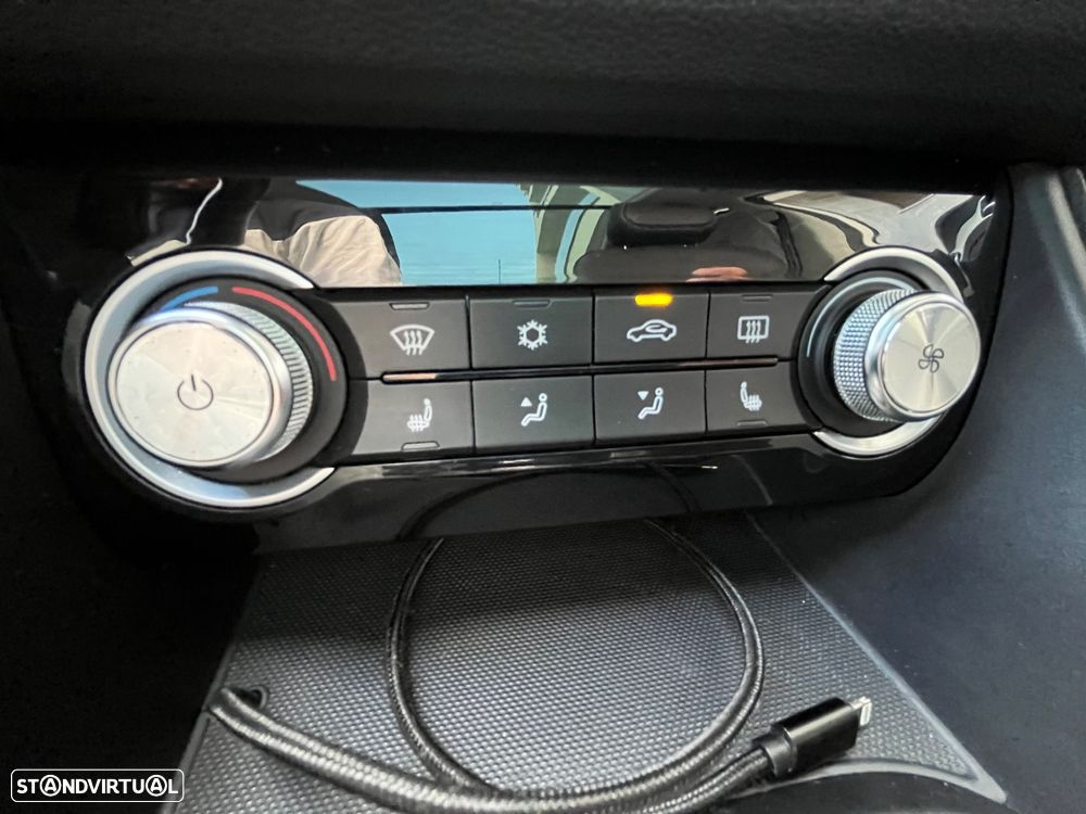 MG ZS EV 44.5 kWh Luxury - 9