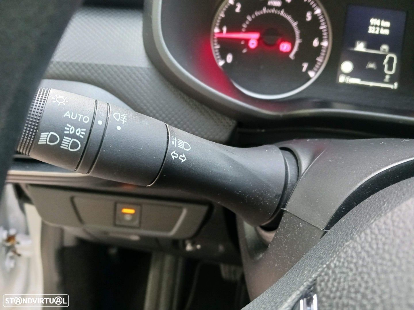 Dacia Sandero 1.0 SCe Essential - 26
