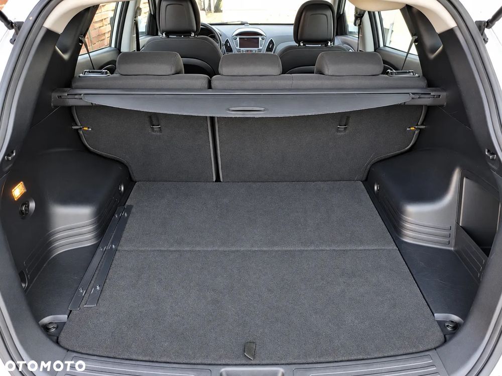 Hyundai ix35 1.6 2WD Fifa World Cup Edition - 27