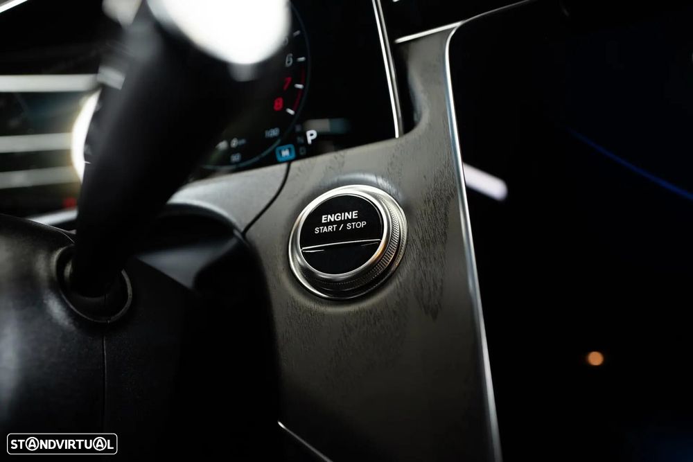Mercedes-Benz E 300 e Station - 27