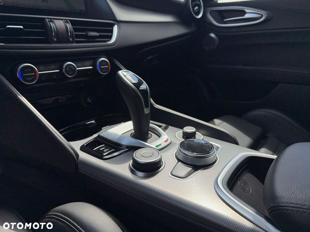 Alfa Romeo Giulia 2.0 Turbo Veloce Q4 - 26